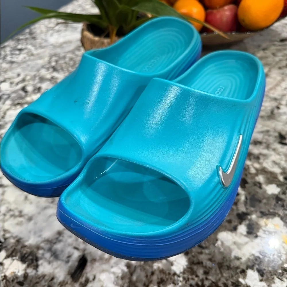 Nike reactx slides